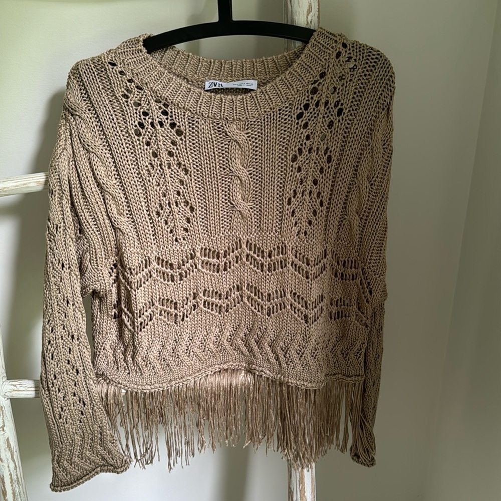 Zara women’s sweater size S